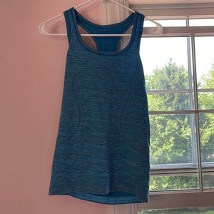 Lululemon Razorback top